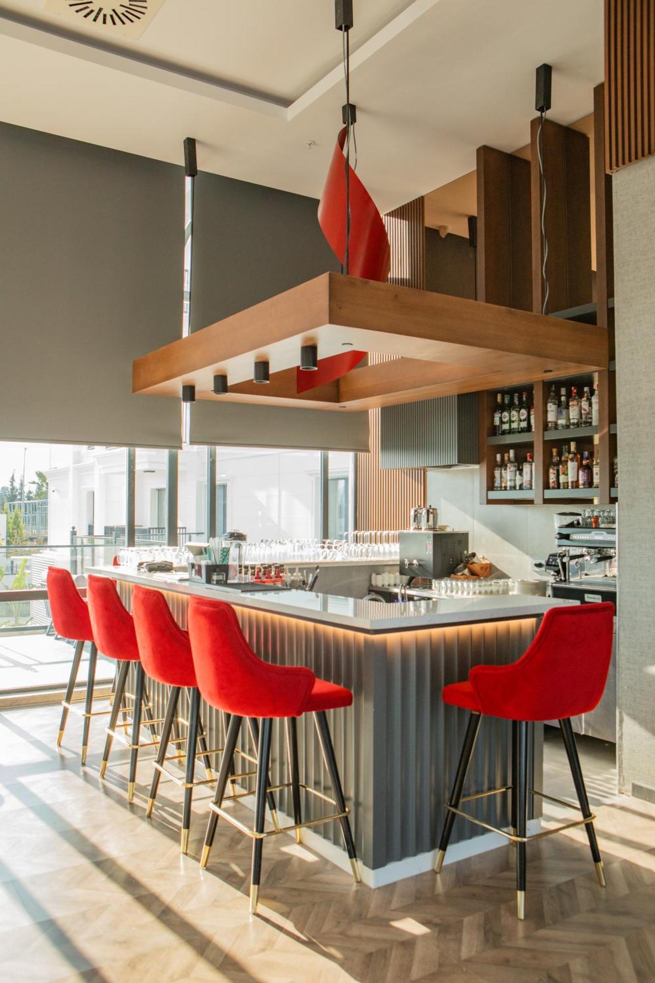 Ramada By Wyndham *
