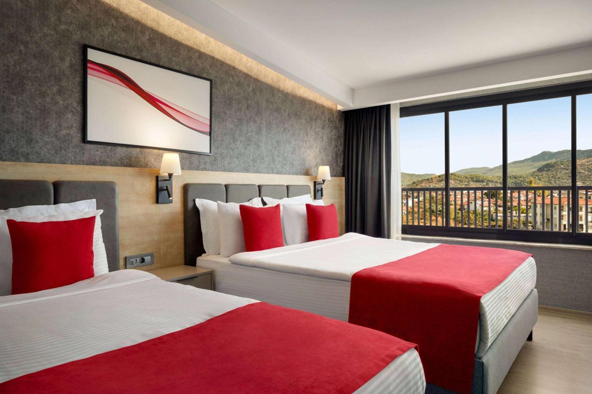 מלון Ramada By Wyndham *
