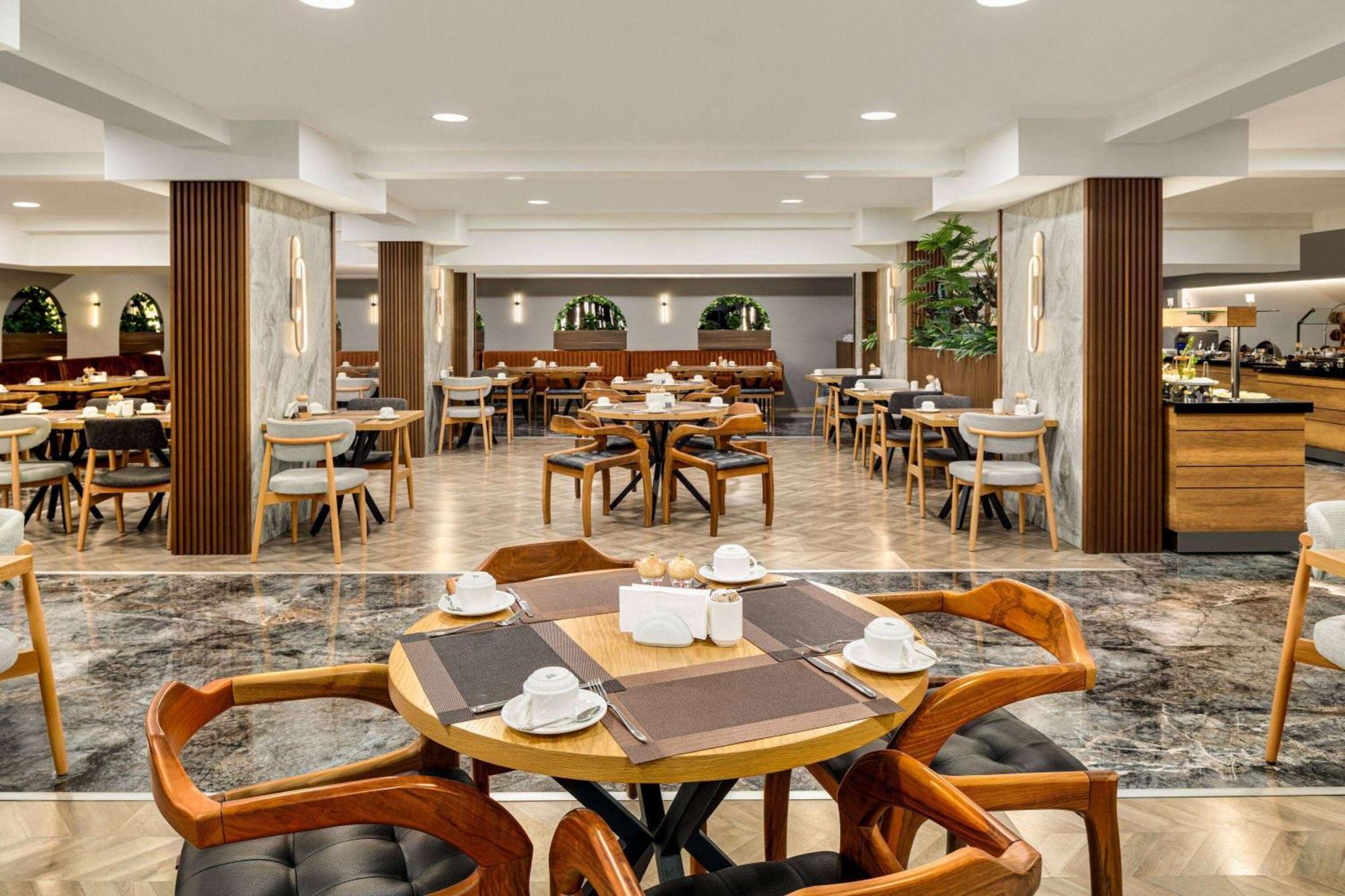 מלון Ramada By Wyndham