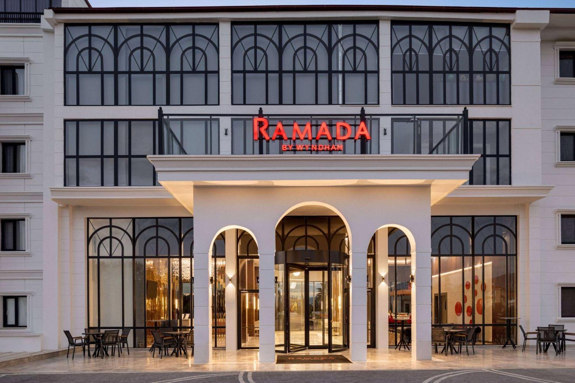 Hotel Ramada By Wyndham *