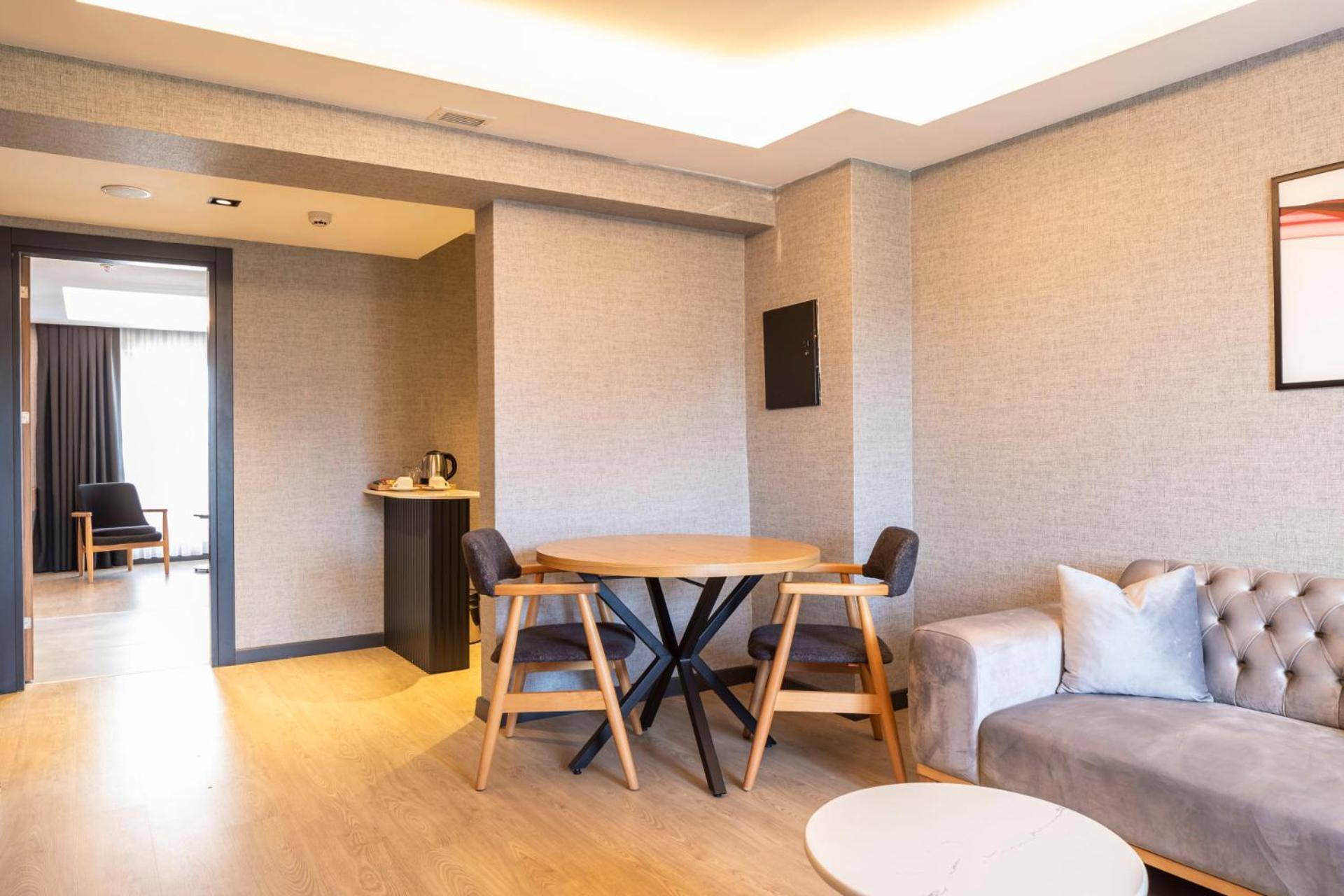 Ramada By Wyndham Hotel 5*